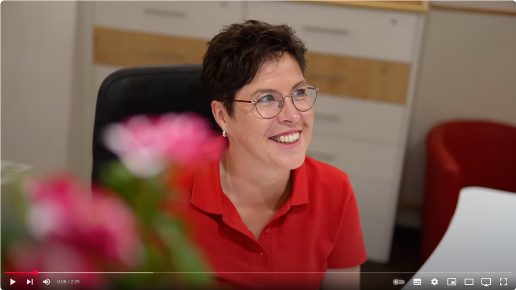 Lösung für Schlafapnoe und Schnarchen in Neubrandenburg - Sehen Sie unseren neuen Film direkt auf YouTube.